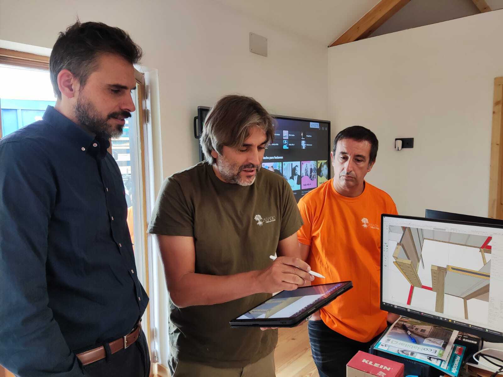 A Xunta pon a carpintería Casabío de Salvaterra de Miño como exemplo da dixitalización da industria forestal para a que se poden solicitar axudas por un importe de 2,5 M€